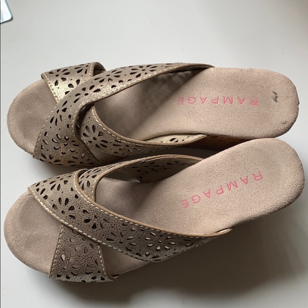 Wedges - Picture 3 of 7
